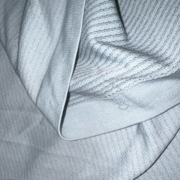 Lululemon Swiftly Tech Racerback Tank – Light Blue – Size 8 - Picture 3 of 3